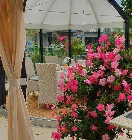 فندق Eden
