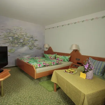 Eden バート・クロツィンゲン